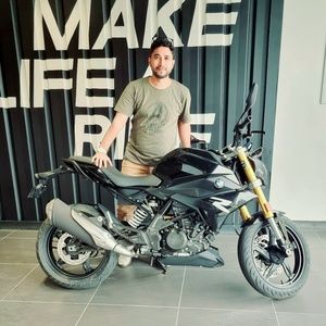 Meet your Posher, Vipin